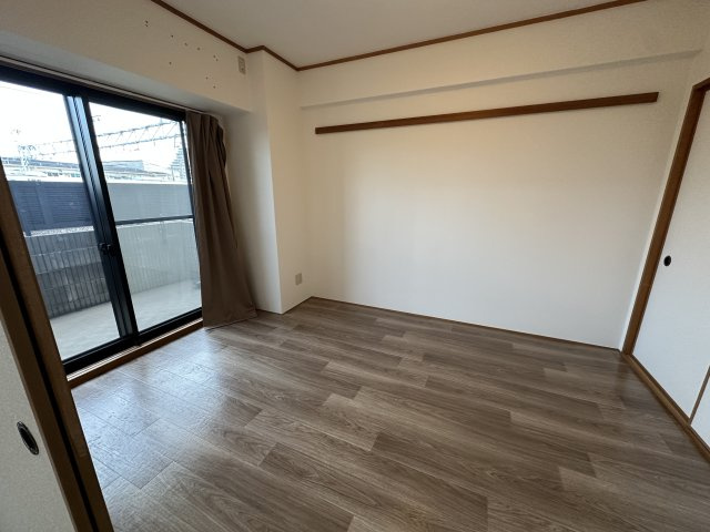 APAガーデンコート鳳西町の洋室