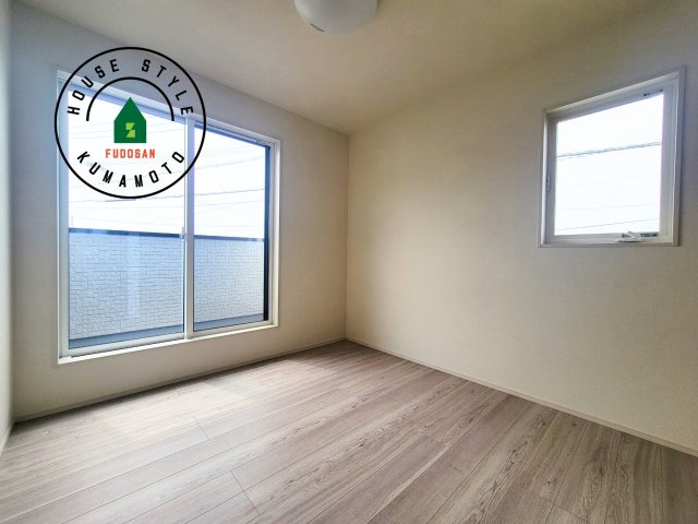 熊本市西区小島9丁目第2-1棟（1号棟）の子供部屋|穏やかな光が差し込む室内には、穏やかな時間が流れます。