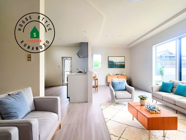 熊本市西区小島9丁目第2-1棟（1号棟）の居間・リビング|明るく開放的なリビングダイニングは豊かな陽光が注ぎ込み、やすらぎの空間を演出してくれます。ご家族で楽しいひとときをお過ごし下さい。※家具はCGを合成したものです。