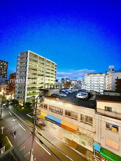 日商岩井京橋ハイツの展望