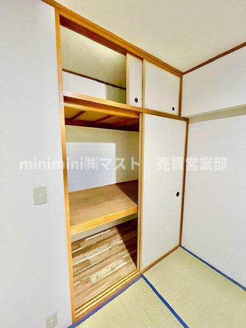 日商岩井京橋ハイツの内装