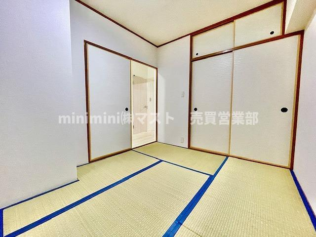 日商岩井京橋ハイツの和室