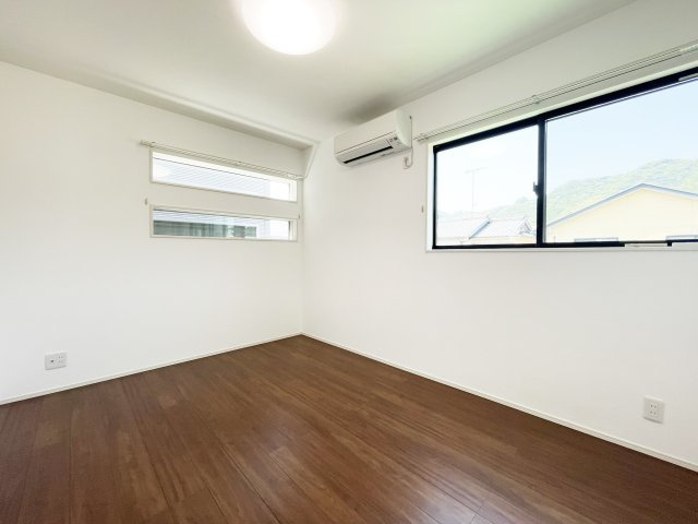 フィットセル北小松島の居間・リビング