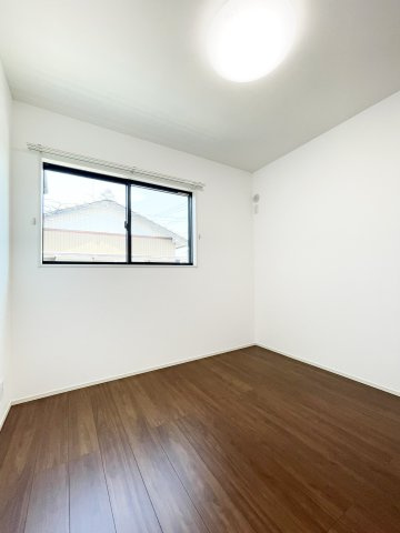 フィットセル北小松島の居間・リビング