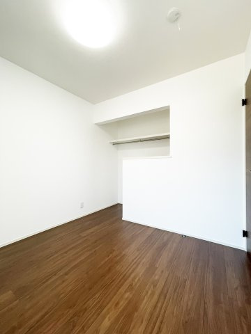 フィットセル北小松島の居間・リビング