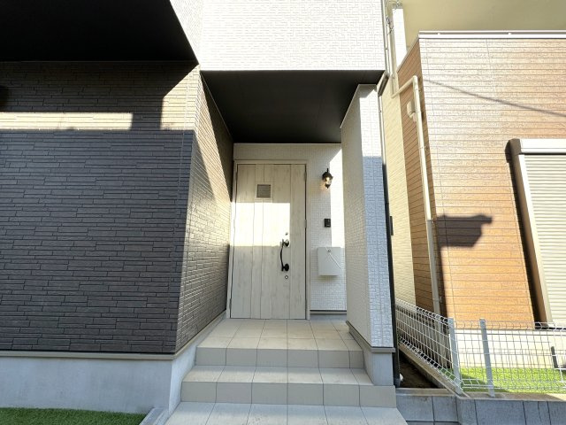 市川市曽谷１丁目新築戸建（曽谷１丁目Ⅴ）のエントランス|エントランス・玄関ポーチ