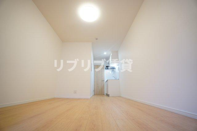 クアトロ本千葉の居間・リビング