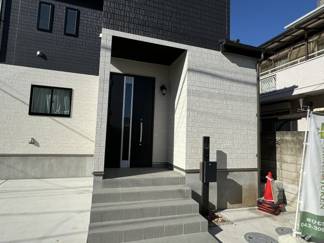 市川市曽谷１丁目新築戸建（曽谷１丁目Ⅴ）のエントランス|エントランス・玄関ポーチ