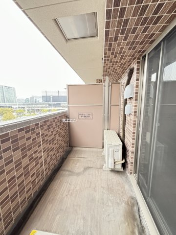 【バルコニー】