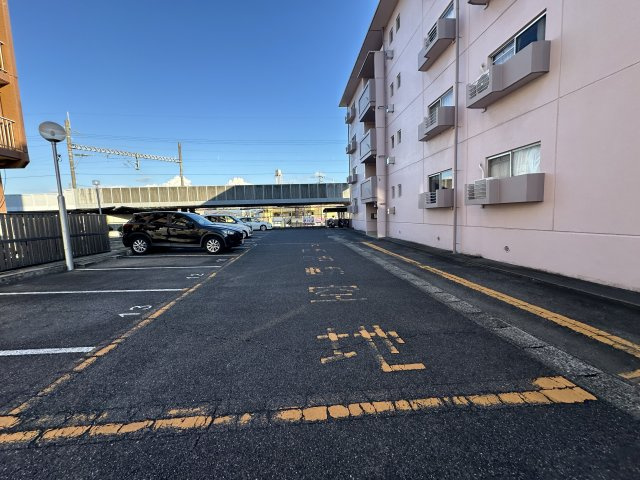 第2三宅ビルの駐車場