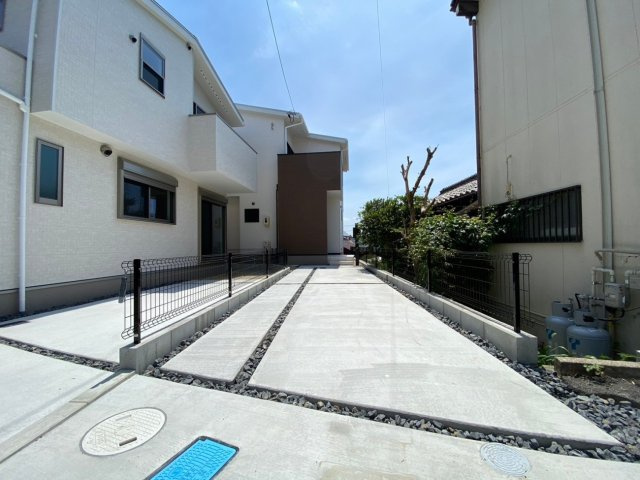 【今からご案内可能】豊明市栄町南舘Ⅰ 全3棟 Ｂ号棟（月々60,000円台～）の駐車場|事前予約にて現地ご見学いただけます！お気軽にお問い合わせください♪
■株式会社　セキュアハウス　豊明支店■
住宅ローンに強く、知識、経験豊富なスタッフ在籍
お客様に寄り添い、ご成約後もサポート致します