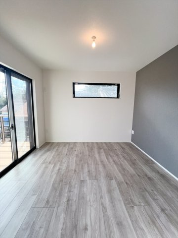 【今からご案内可能】豊明市栄町南舘Ⅰ 全3棟 Ｂ号棟（月々60,000円台～）の洋室|事前予約にて現地ご見学いただけます！お気軽にお問い合わせください♪
■株式会社　セキュアハウス　豊明支店■
住宅ローンに強く、知識、経験豊富なスタッフ在籍
お客様に寄り添い、ご成約後もサポート致します