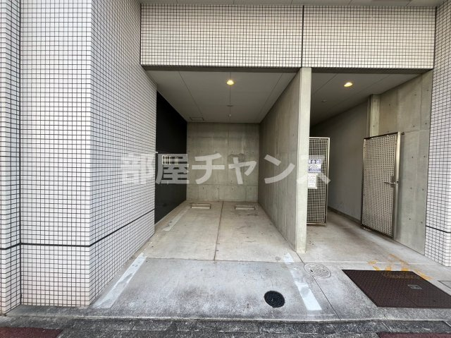 リエス東別院の駐車場