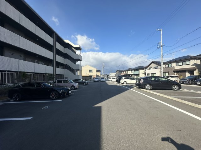 コートレージュⅢの駐車場