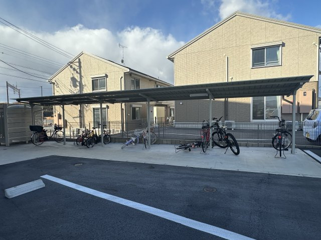 コートレージュⅢの駐車場