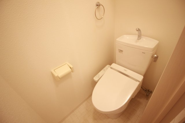 【トイレ】 | KTIレジデンス阿倍野 | コンパクトで使いやすいトイレです
