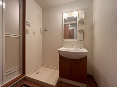 【洗面所】 | グランディール天神 | 洗髪洗面化粧台