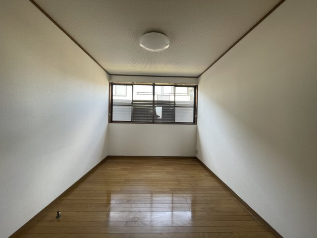 ブリリアンジェルの洋室