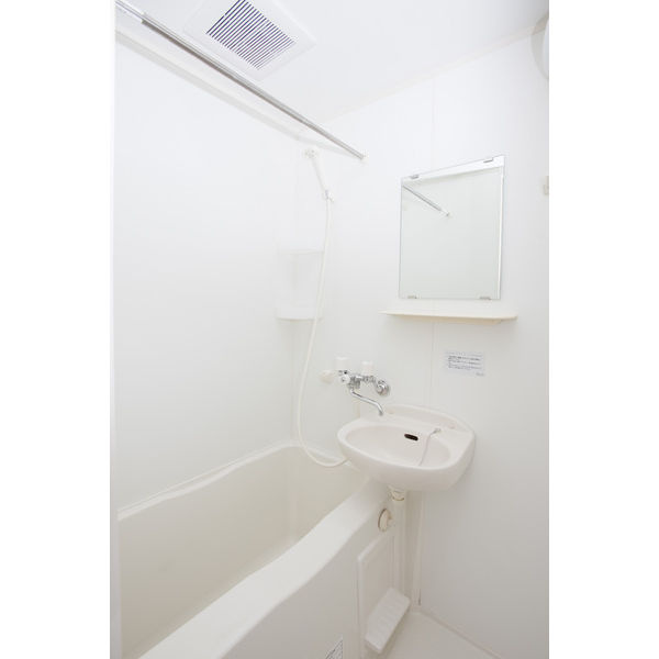 バウスクロス熱田日比野　名古屋市賃貸　仲介手数料無料の浴室