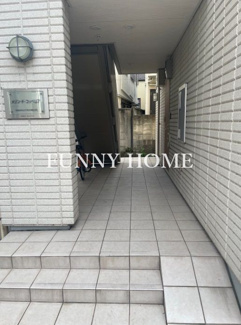 【エントランス】 | 整備された綺麗なエントランス♪