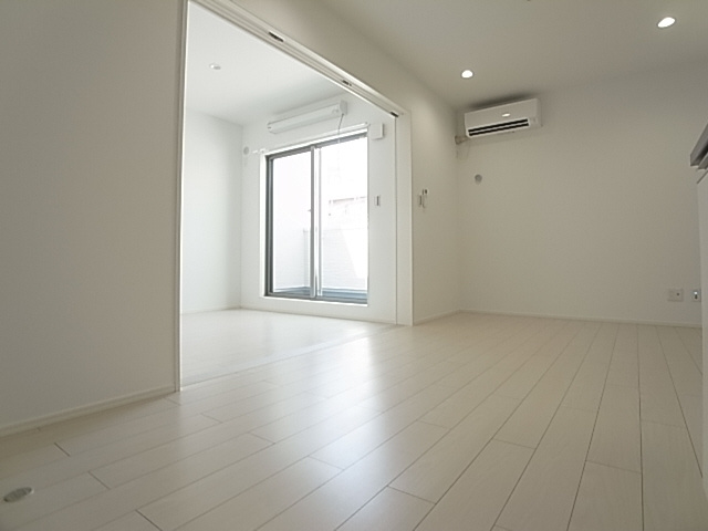 神戸市長田区海運町８丁目のアパートの居間・リビング|リビング