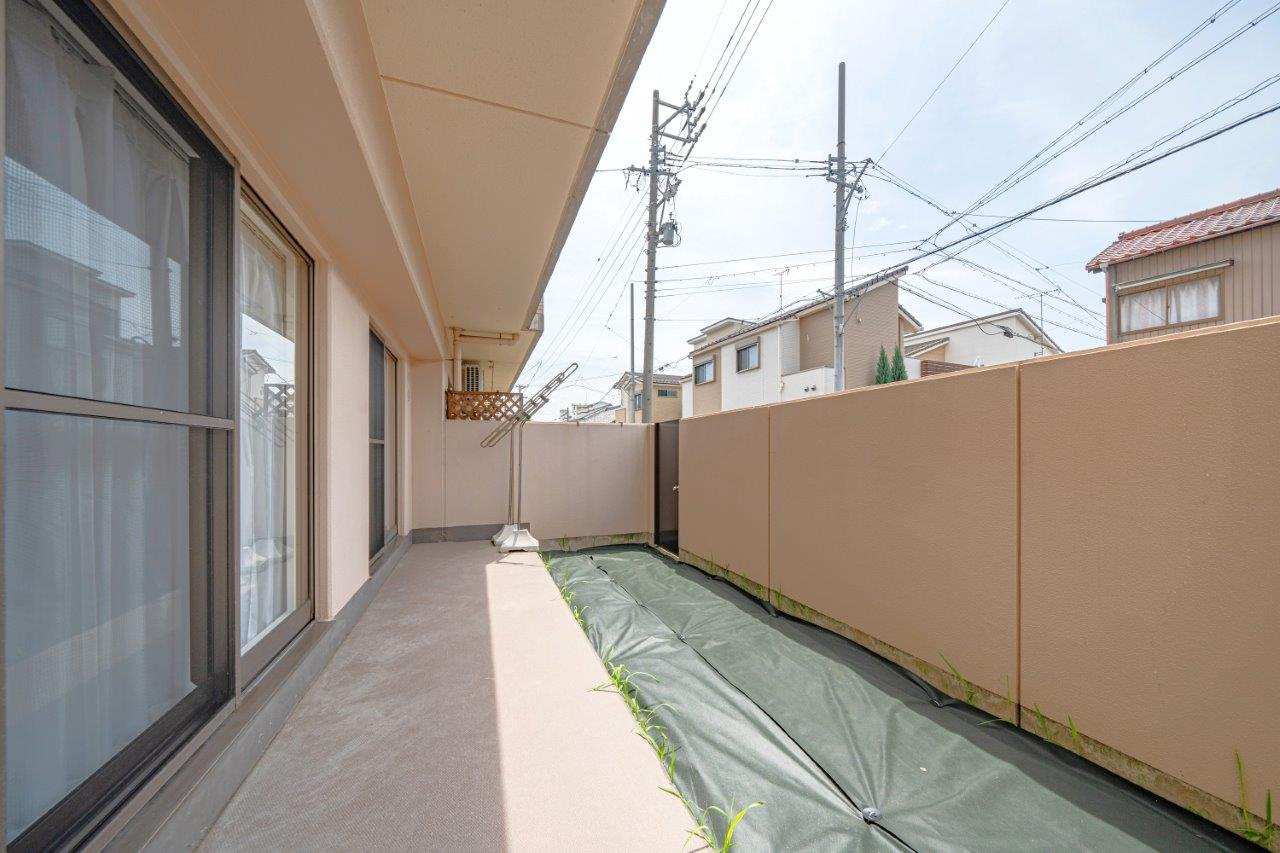 グレイス高畑　102号室のバルコニー