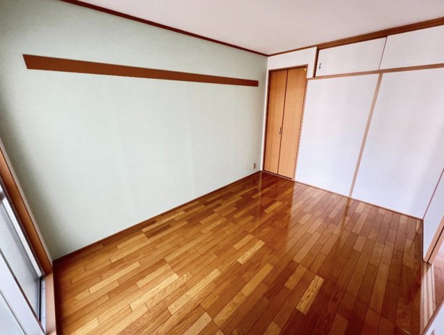 和泉府中団地の洋室