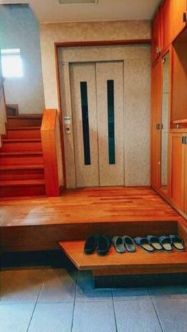 太田市浜町売店舗付住宅の内装