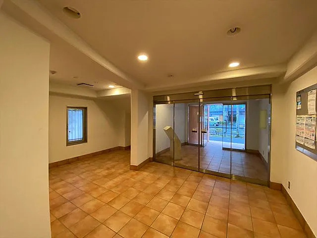 アムス四谷三丁目のロビー|アムス四谷三丁目