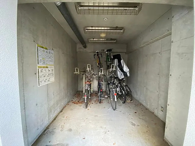 アムス四谷三丁目のその他共用部分|駐輪場