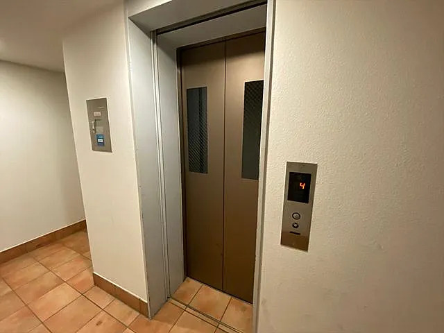 アムス四谷三丁目のその他共用部分|エレベーター
