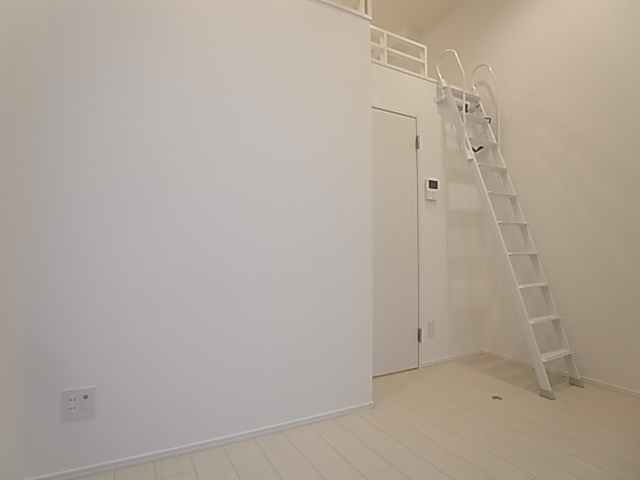 神戸市長田区長田町６丁目のアパートの居間・リビング|リビング