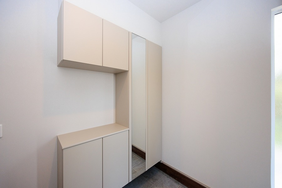 アーキデイズ　八幡西区春日台４丁目の玄関