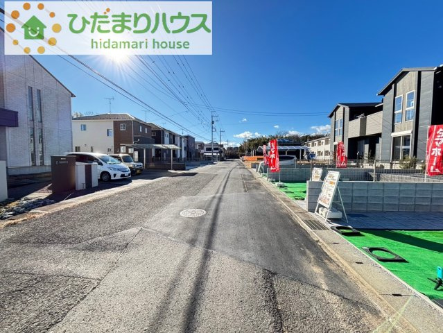 東松山市山崎町　未入居物件　タマタウン　04の前面道路含む現地写真