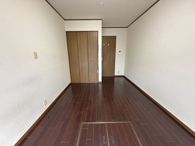 キャトルセゾン福崎の居間・リビング