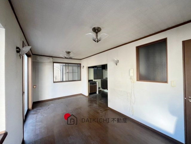 【居間・リビング】 | 桶川市川田谷　中古戸建