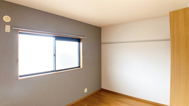 コート半田東Ａ棟の内装|別部屋反転間取のお写真になります。参考にご覧くださいませ。