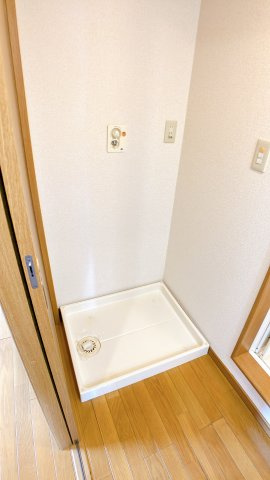 コート半田東Ａ棟の設備|別部屋反転間取のお写真になります。参考にご覧くださいませ。