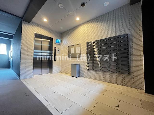 リアライズ鶴橋東Ⅱのロビー