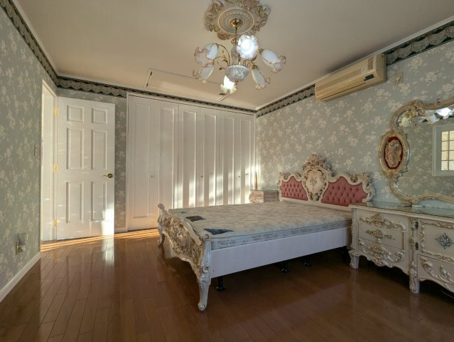 美原5丁目14　中古住宅の洋室