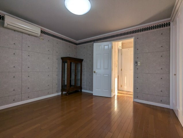 美原5丁目14　中古住宅の洋室