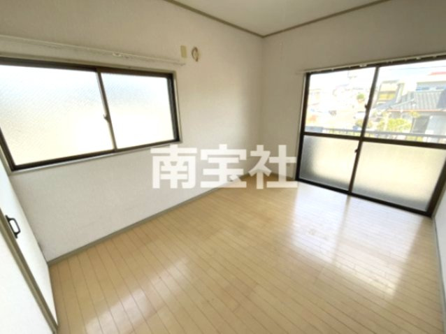 【寝室】