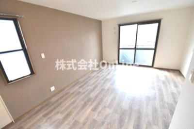 【居間・リビング】 | ニューリバーサイド八尾南D