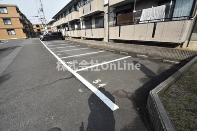 【駐車場】 | ニューリバーサイド八尾南D