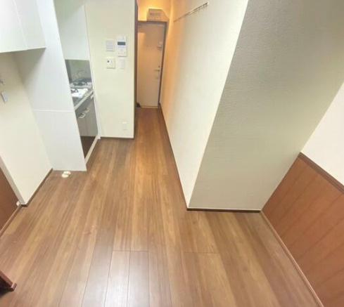 ルームズ中野A棟の内装|ゆったりとしたリビングです