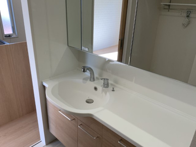 【独立洗面台】 | メルヴェーユイイダ芝原