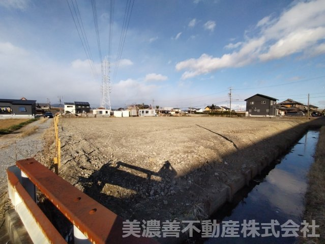 ６４６２５　本巣市温井土地の外観