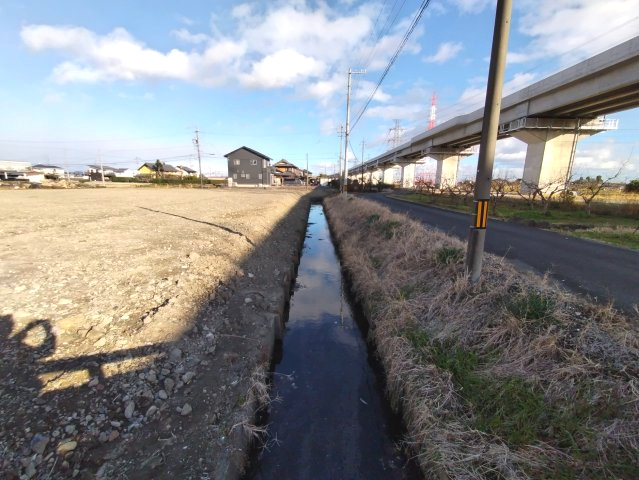 ６４６２５　本巣市温井土地のその他|南側水路