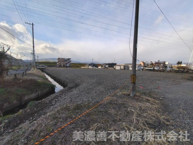 ６４６２５　本巣市温井土地の外観