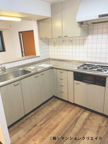 信開ベルシー城東のキッチン|クリーニング済